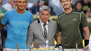 Manolo Santana, acompañado por Rafa Nadal y Andy Murray