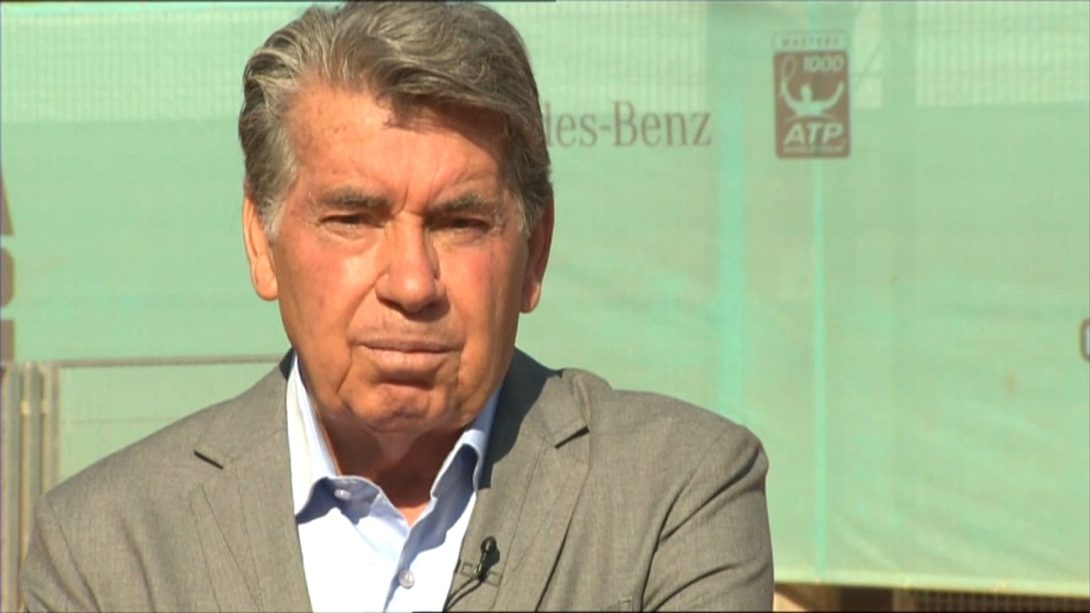 El tenista Manolo Santana