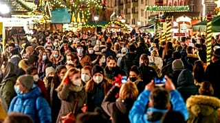 الصين تسجل أول إصابة بمتحور أوميكرون ووفيات كورونا تتخطى الـ5 ملايين 