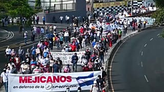 Tres kilómetros de manifestación en San Salvador