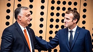 Orbán Viktor miniszterelnök és Emmanuel Macron francia elnök az EU-Nyugat-Balkán-csúcstalálkozón két hónapja