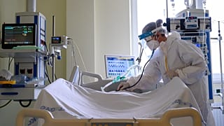  Jelenleg 6531 Covid19-beteget ápolnak kórházban