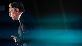 Antony Blinken egy római sajtóértekezleten, 2021-ben