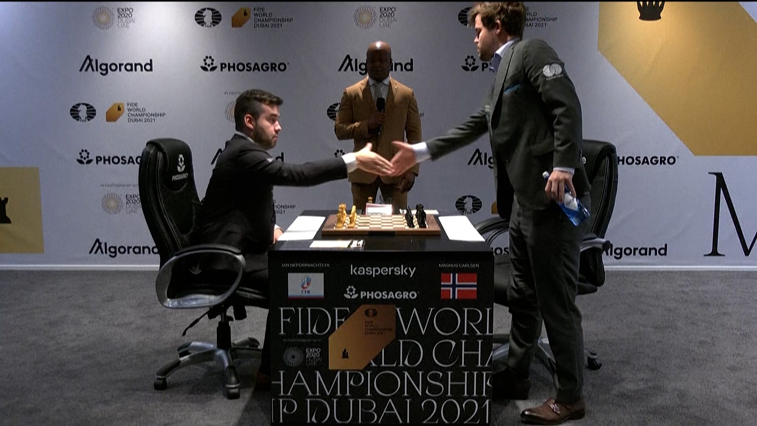 Magnus Carlsen retains his title of world chess champion at 2021  FIDE World Chess Championship in Dubai