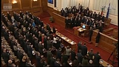 Neustart in Bulgarien - Parlament billigt Anti-Korruptions-Kabinett 