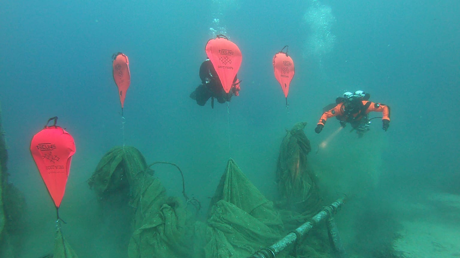 Αλίευση διχτυών - Δράση των οργανώσεων Healthy Seas και Ghost Diving