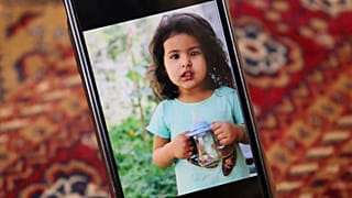 یک کودک کشته شده در حمله آمریکا