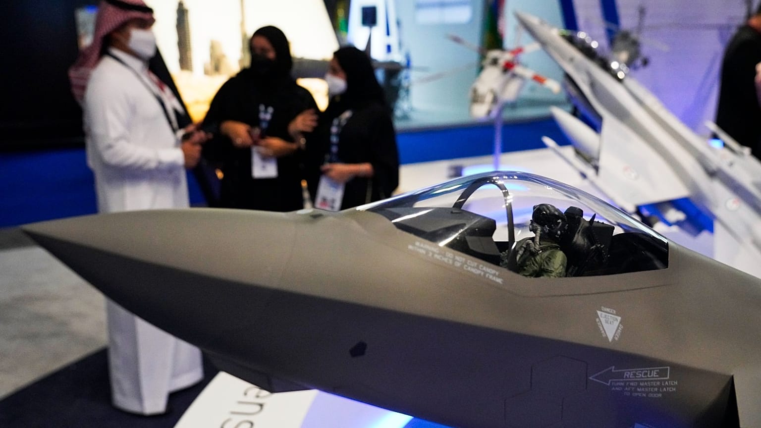 F35 