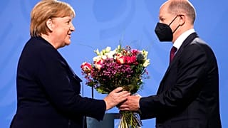 Angela Merkel; Olaf Scholz