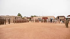 Frankreichs Armee sagt adieu - Mali soll sein Schicksal selbst in die Hände nehmen