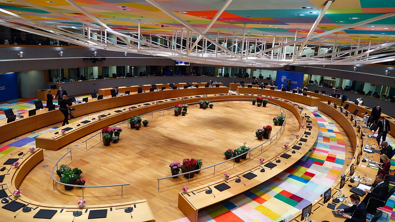 EU leaders and head of states gather at the main meeting room during an EU summit at the European Council building in Brussels, 25 June 2021. 