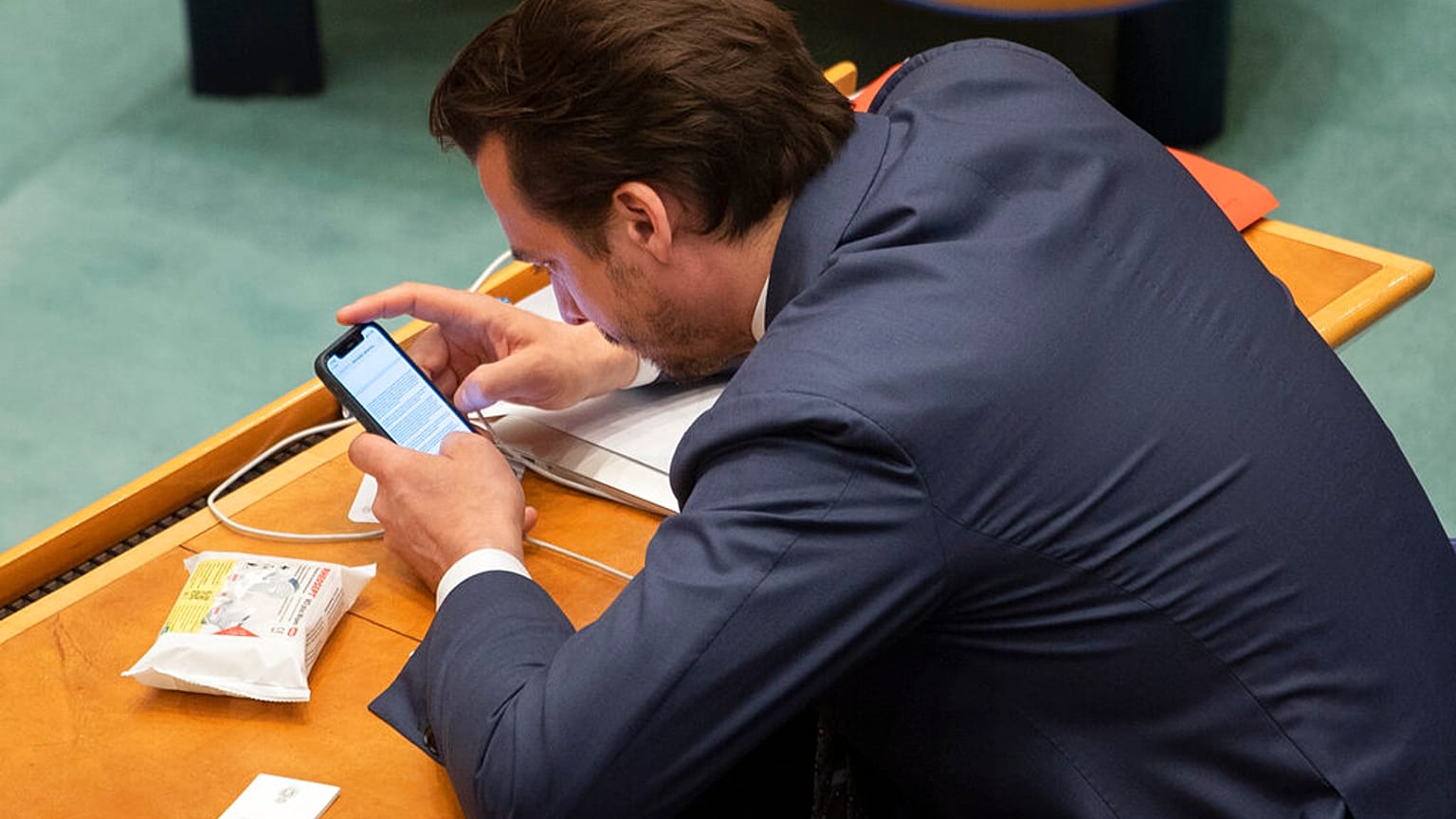 Der niederländische Rechtspopulist Thierry Baudet bei einer Parlamentssitzung in Den Haag, 01.04.2021