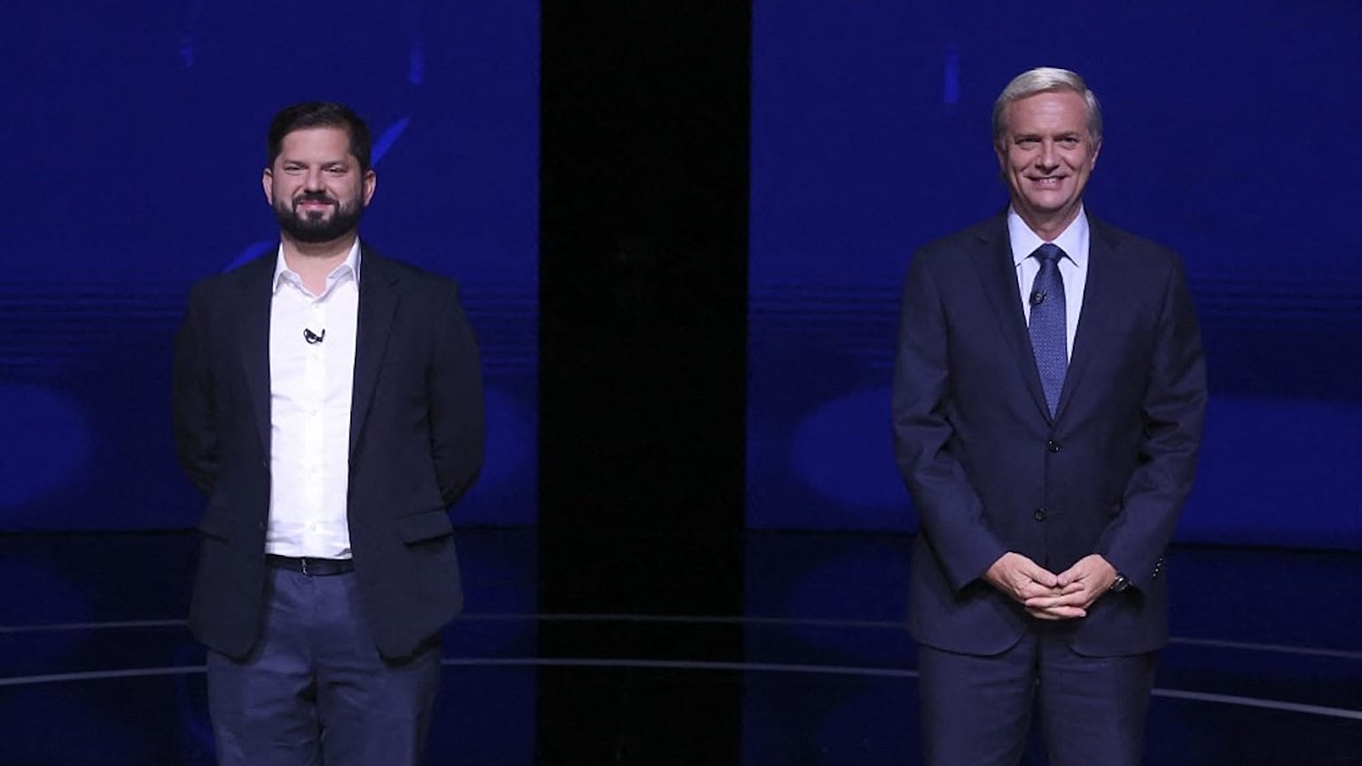 Gabriel Boric (à gauche) et José Antonio Kast s'affrontent lors d'un deuxième tour historique pour le Chili