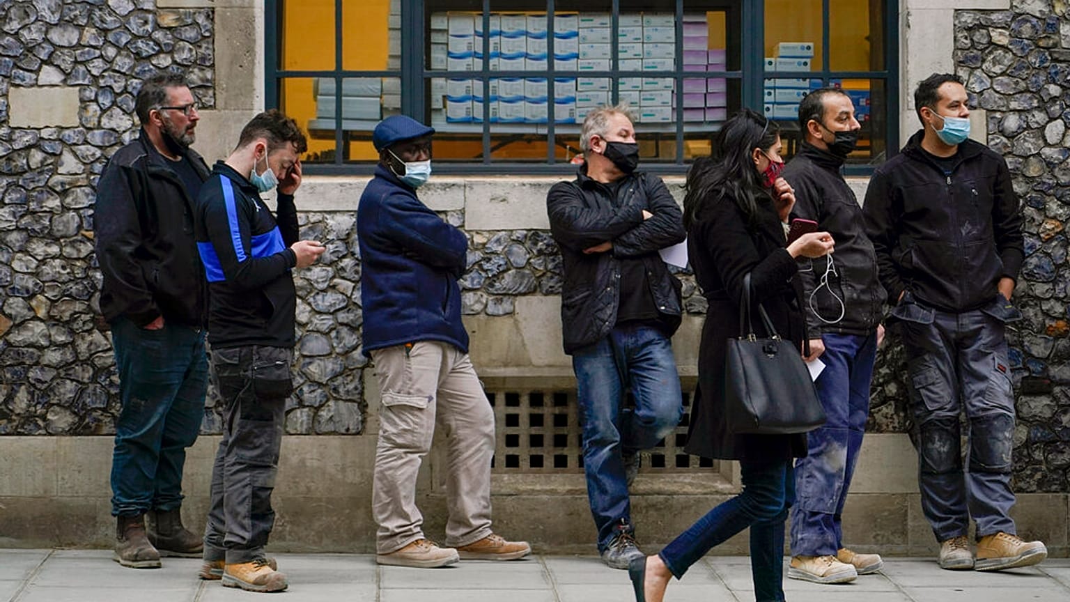 Cola para hacerse la prueba de la covid en Londres, Reino Unido 16/12/2021