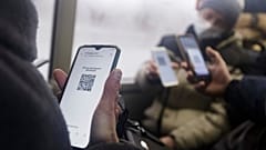 Госдума приняла в первом чтении законопроект о введении QR-кодов. 