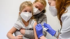 La campagne de vaccination des enfants de 5 à 11 ans a débuté en Italie, Espagne, Finlande, Allemagne, Autriche et France 