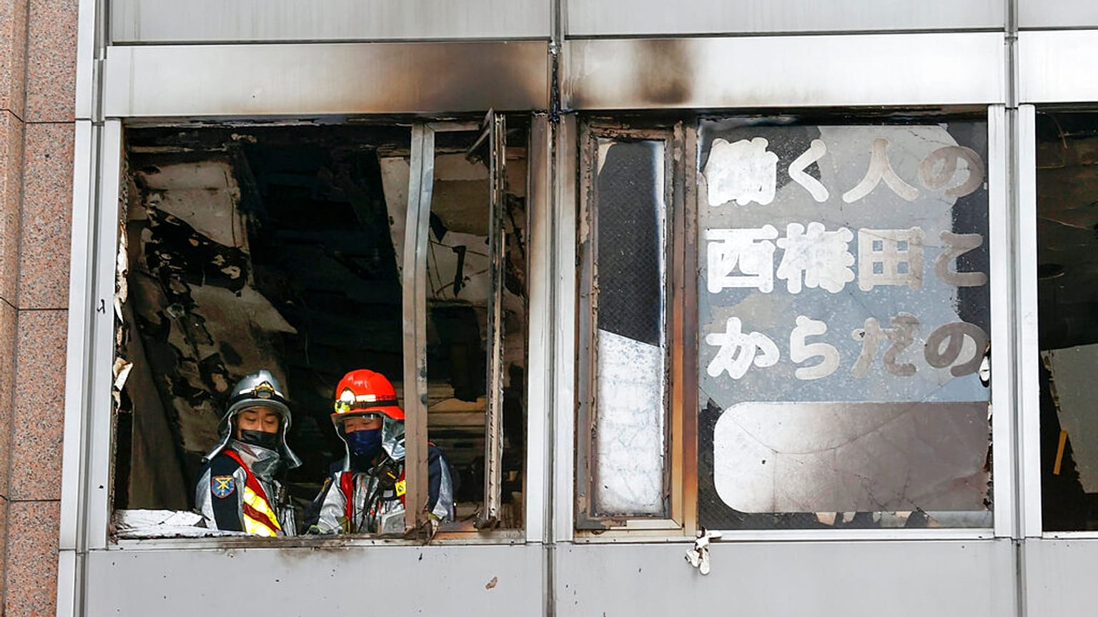 Tragedia en Japón: al menos 19 muertos en el incendio de un edificio en Osaka