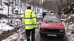 Eine von vielen unpassierbaren Straßen in dem eingeschneiten Gebiet