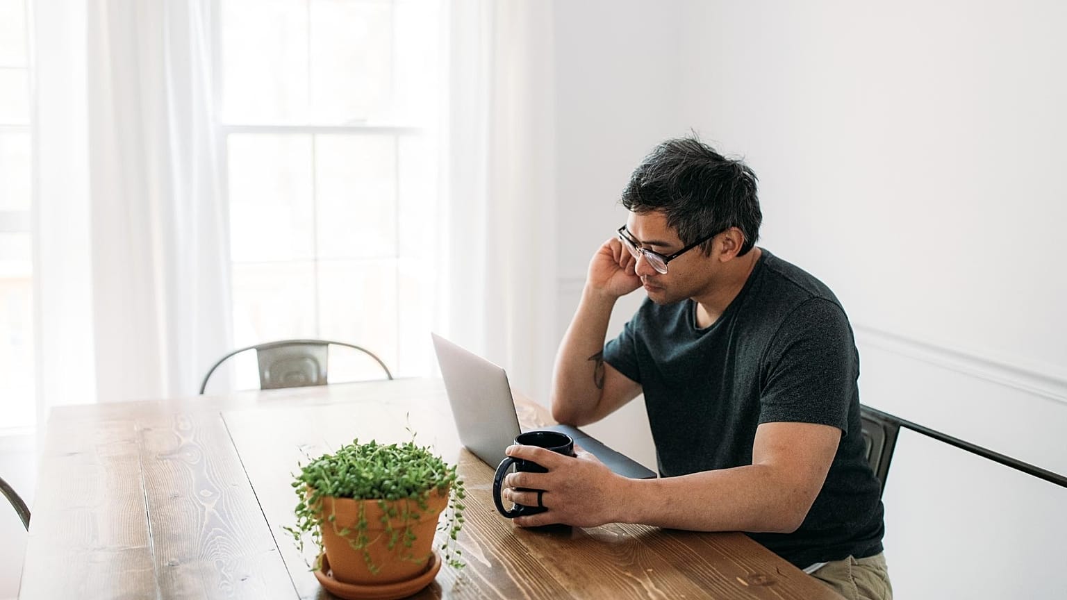 Online conferences mean people don't have to travel to attend. 
