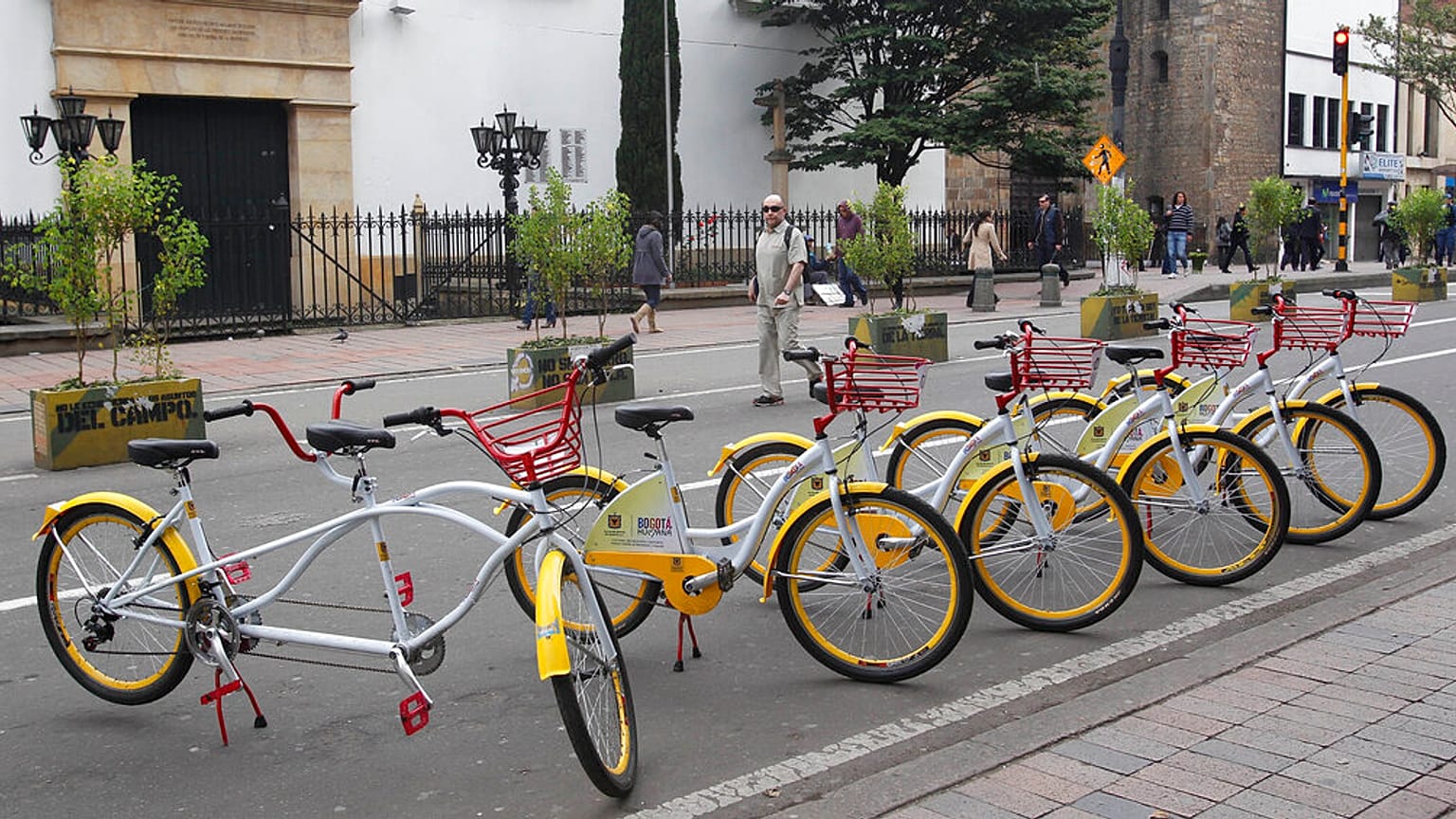 En Colombie, une ONG a promené à vélo des personnes à mobilité réduite