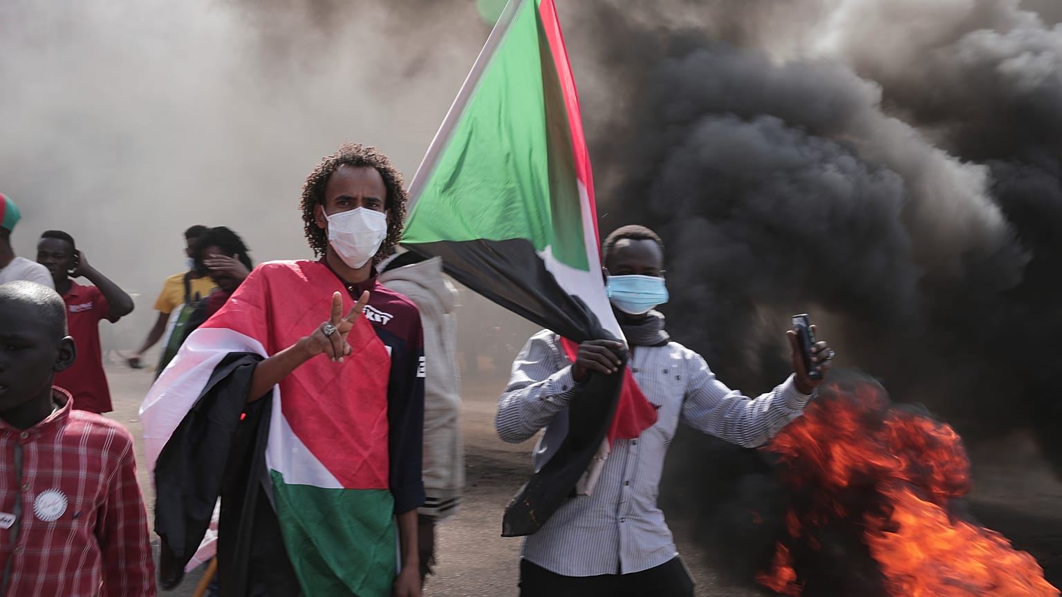 Tränengas und Handgranaten - Proteste gegen das Militär im Sudan 