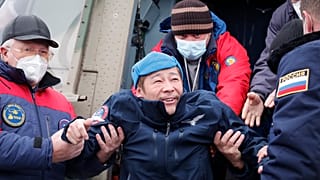 Le milliadaire Japonais Yusaku Maezawa