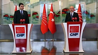 CHP Genel Başkanı Kemal Kılıçdaroğlu, Demokrat Parti Genel Başkanı Gültekin Uysal