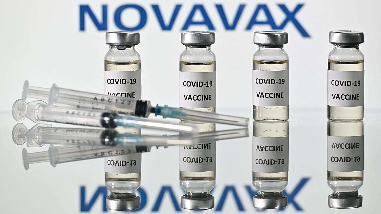 Novavax firmasının Covid-19'a karşı ürettiği Nuvaxovid aşısı
