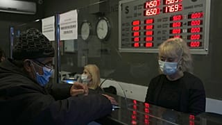 Lira turca, calo record. Con euro e dollaro ai minimi storici