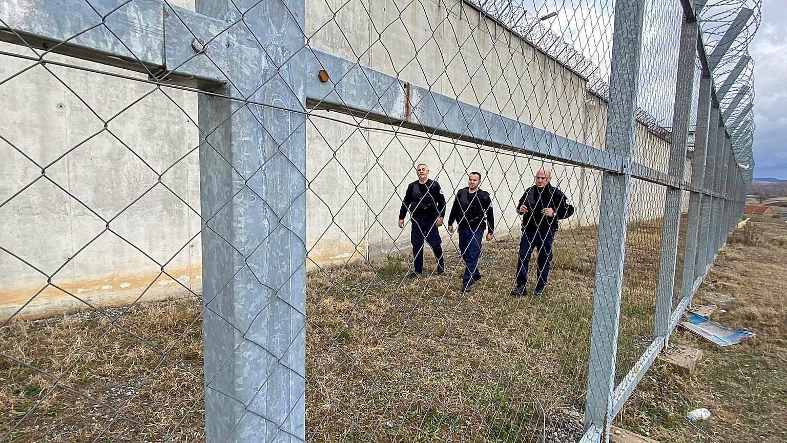 Sie könnten bald Häftlinge aus Dänemark überwachen: Wärter am Gefängnis in Gjilan.