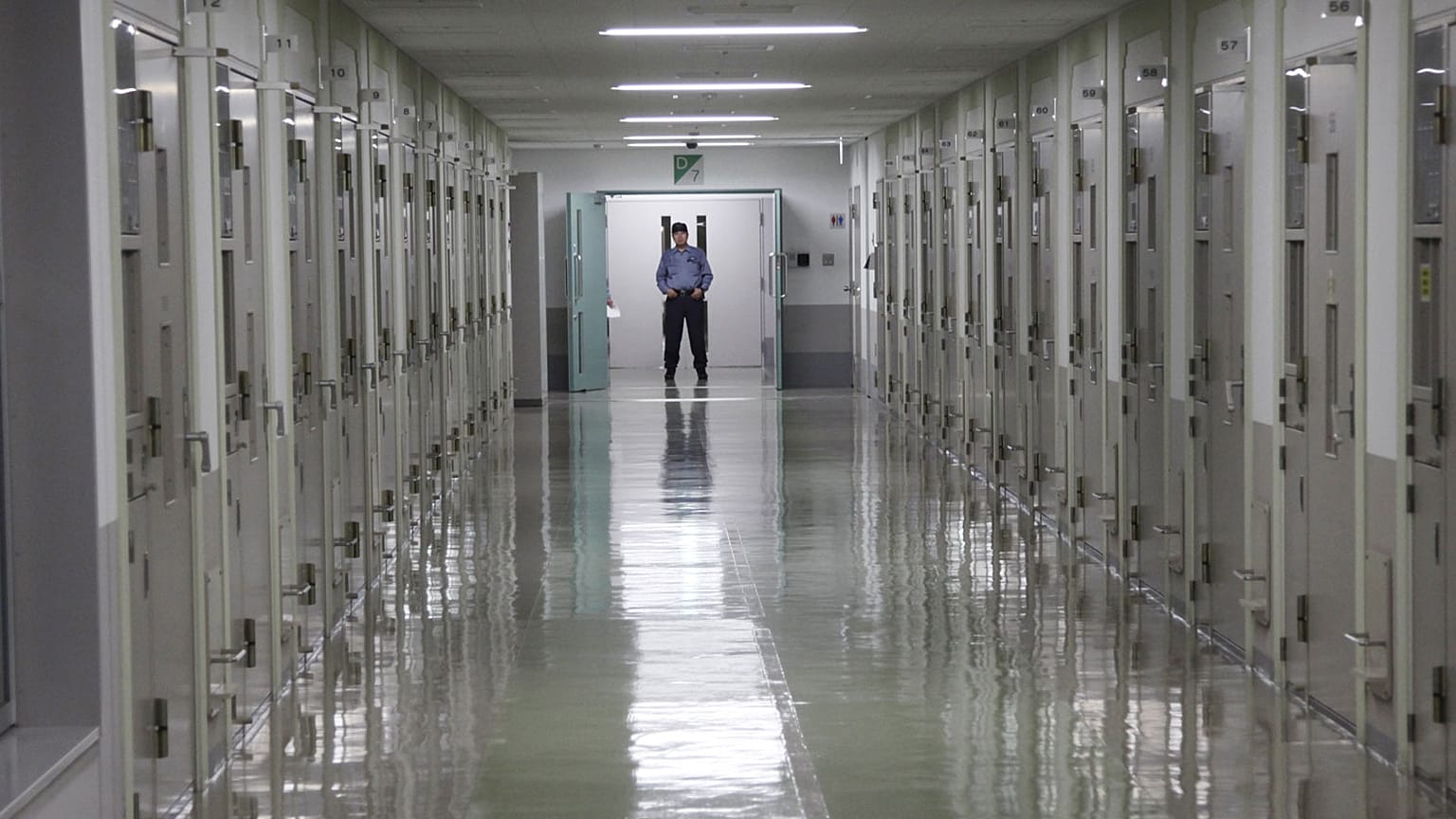 Photo d'illustration : couloir d'un établissement pénitentiaire à Tokyo, le 10 juin 2019 