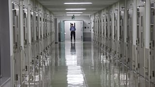 Photo d'illustration : couloir d'un établissement pénitentiaire à Tokyo, le 10 juin 2019