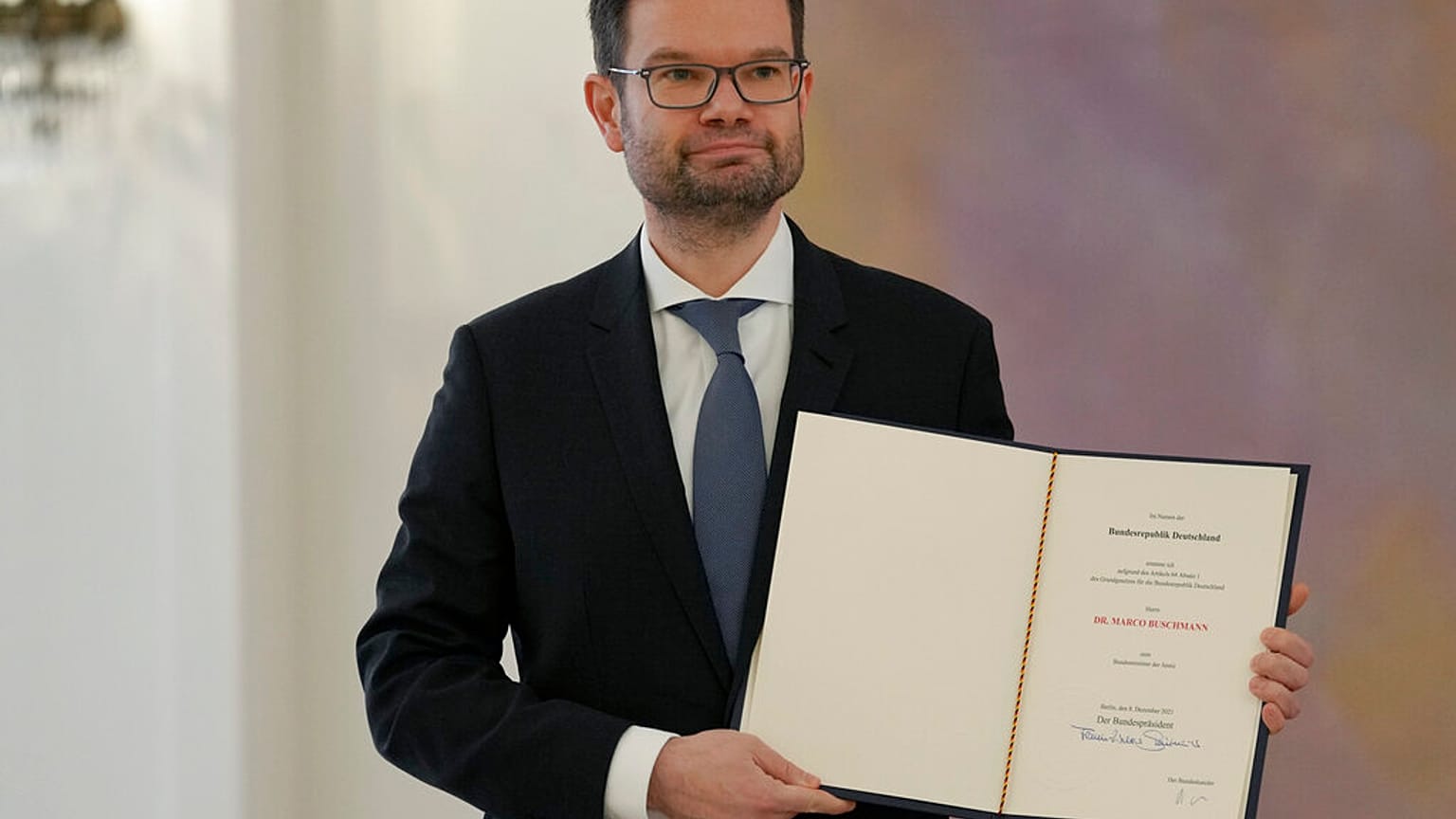 Justizminister Marco Buschmann bei seiner Vereidigung im Schloss Bellevue, Berlin, 08.12.2021