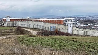 Vista de la prisión de Gjilan donde Dinamarca gestionará el nuevo centro de 300 celdas, 17 de diciembre de 2021.