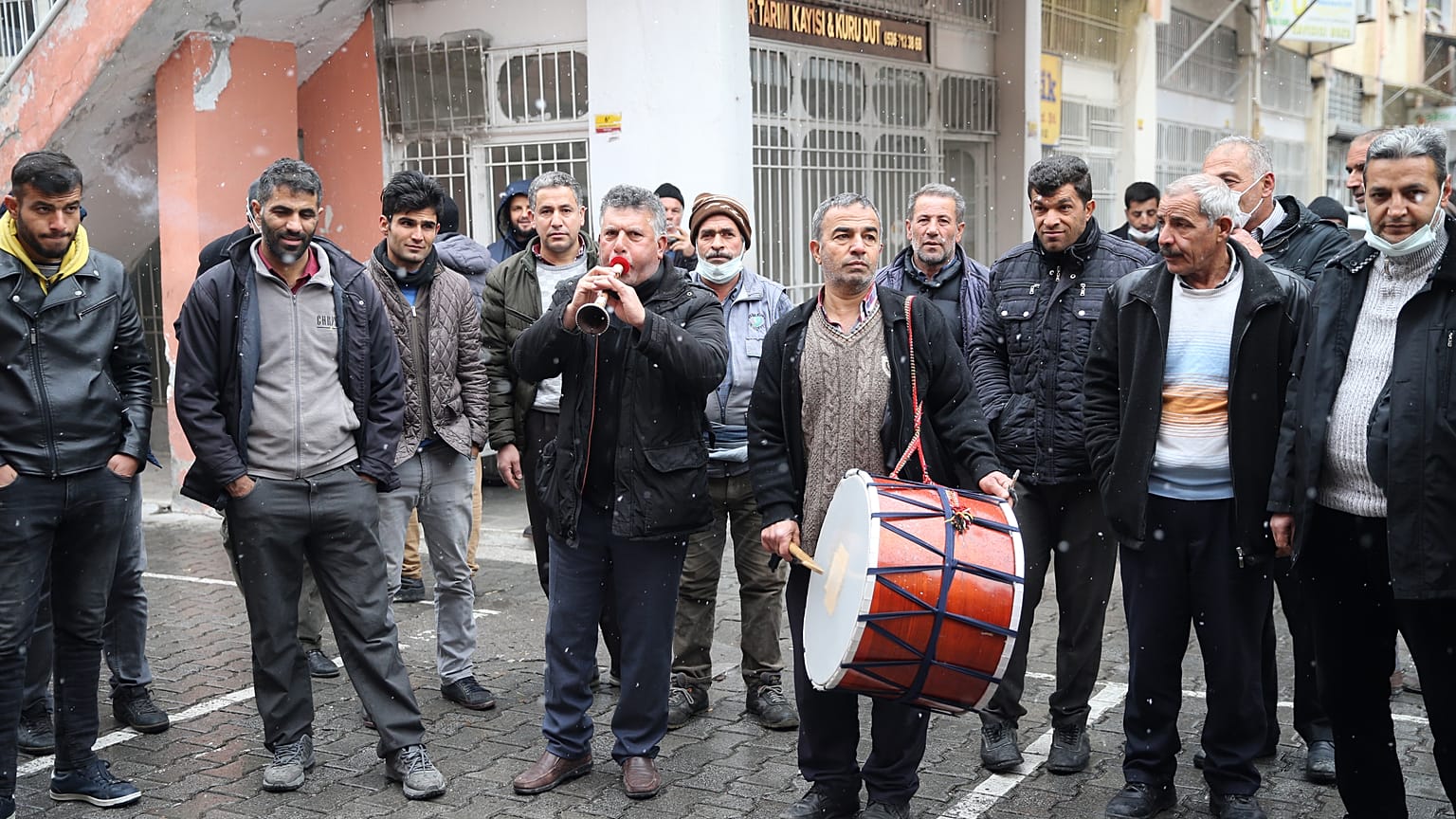 Malatya'da kur geriledi kutlaması