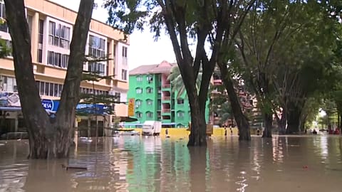 La malaisie sous l'eau après des inondations