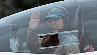 Flying solo, 19-year-old woman takes off on round-the-world record bid.