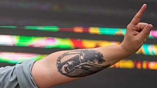 Uno de los tatuajes de Gabriel Boric