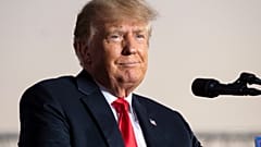 الرئيس الأمريكي السابق دونالد ترامب