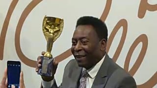 Pelé aus dem Krankenhaus entlassen