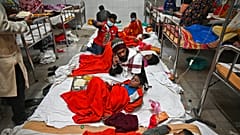 Bangladesch: Viele Tote nach Brand auf Fähre