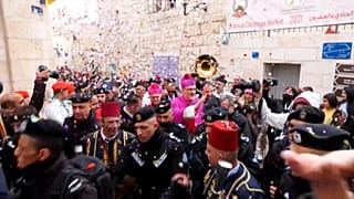La messe de Noël célébrée dans la ville sainte de Bethléem
