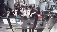 صورة من المطار