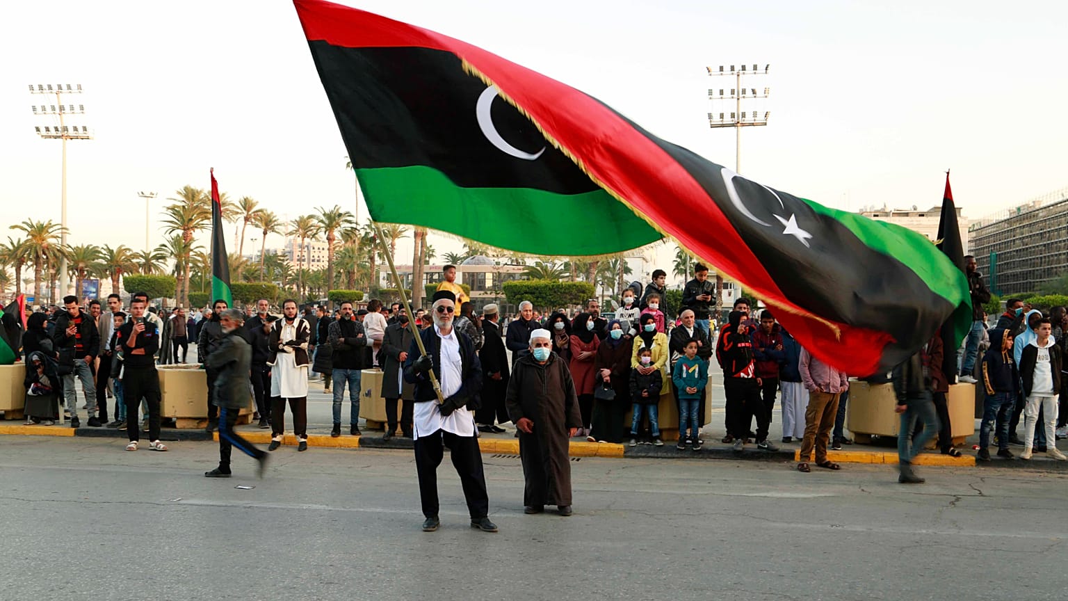 الليبيون يحتفلون بالذكرى السبعين لاستقلال بلادهم. 2021/12/24