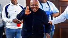 Desmond Tutu: Anti-Apartheid-Ikone im Alter von 90 Jahren gestorben