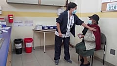Centro de vacunación en Quito.