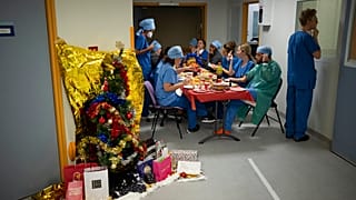 Χριστουγεννιάτικο γεύμα σε Νοσοκομείο της Μασαλίας