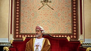 السلطان هيثم بن طارق في قصر العلم بالعاصمة  العمانية مسقط.
