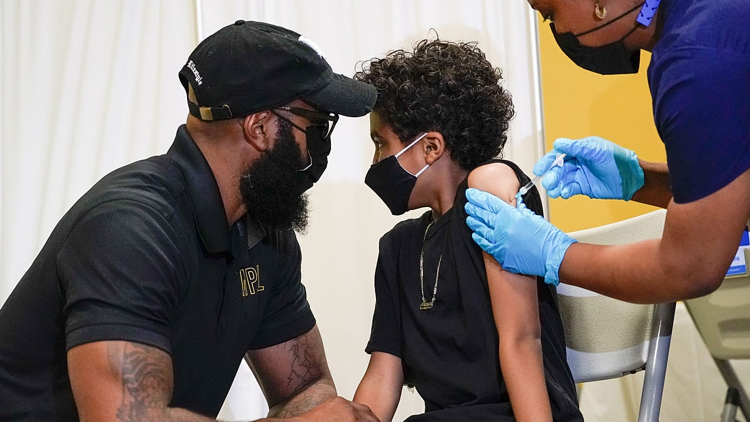 Archives : jeunes New-yorkais se faisant vacciner le 8 novembre 2021