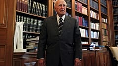Κάρολος Παπούλιας